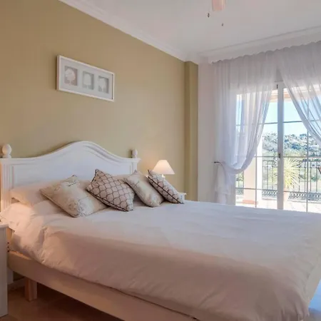 Sunny Terrace In Prestigious Golf Apartment