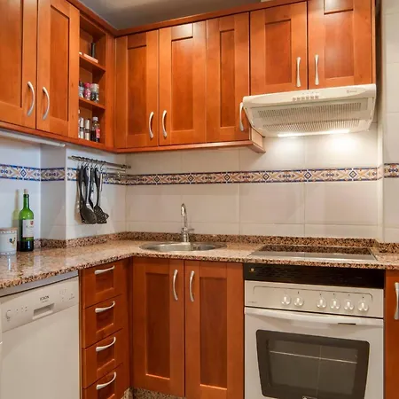 Sunny Terrace In Prestigious Golf Apartment